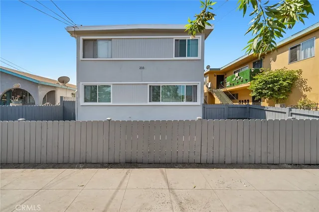 $1,059,000 | 233 West Oliver Street, San Pedro, CA 90731