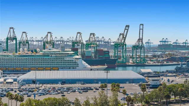 $1,059,000 | 233 West Oliver Street, San Pedro, CA 90731