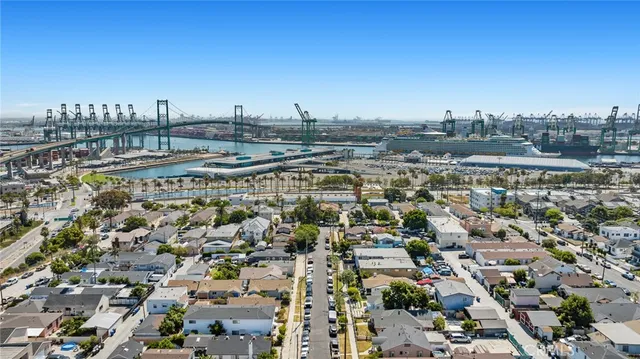 $1,059,000 | 233 West Oliver Street, San Pedro, CA 90731