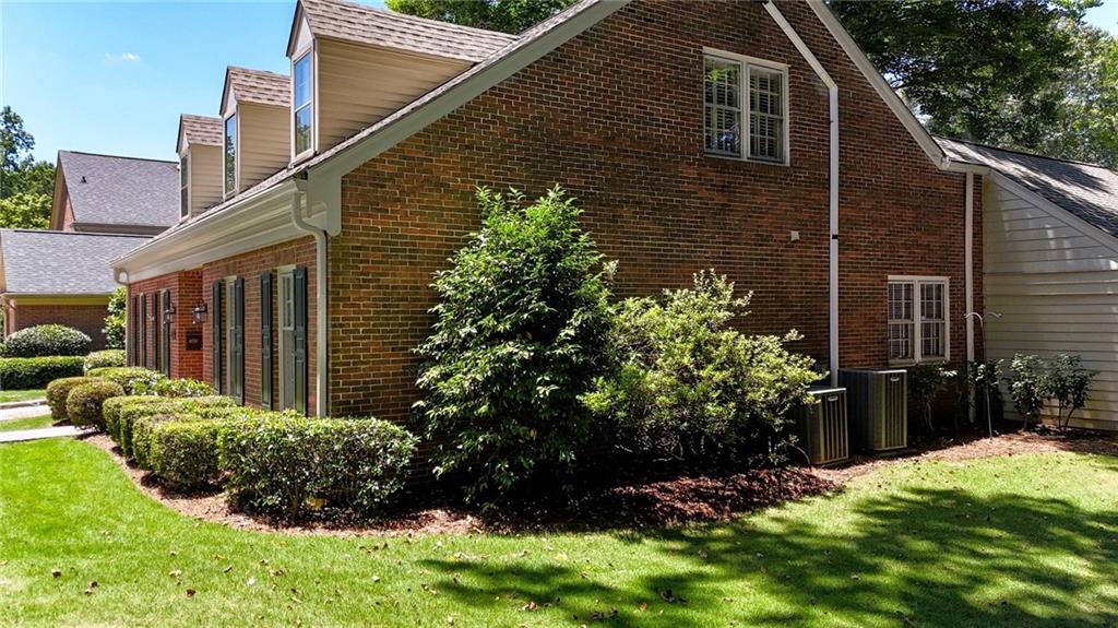 1809 Bedfordshire Drive Decatur, GA 30033 - Photo 5 of 33