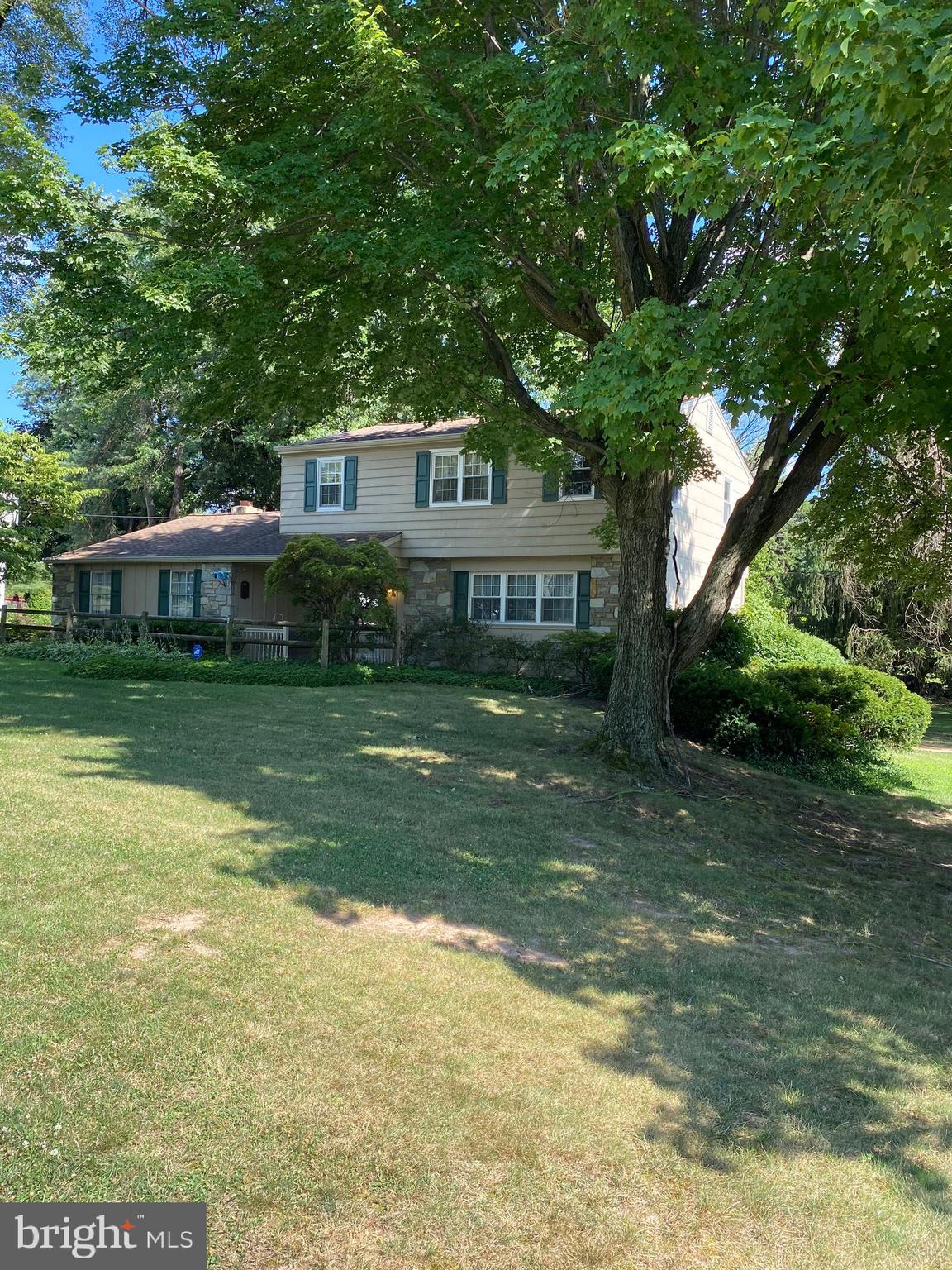 3925 Orangemans Road Hatboro, PA 19040 - Photo 3 of 28 Right front view