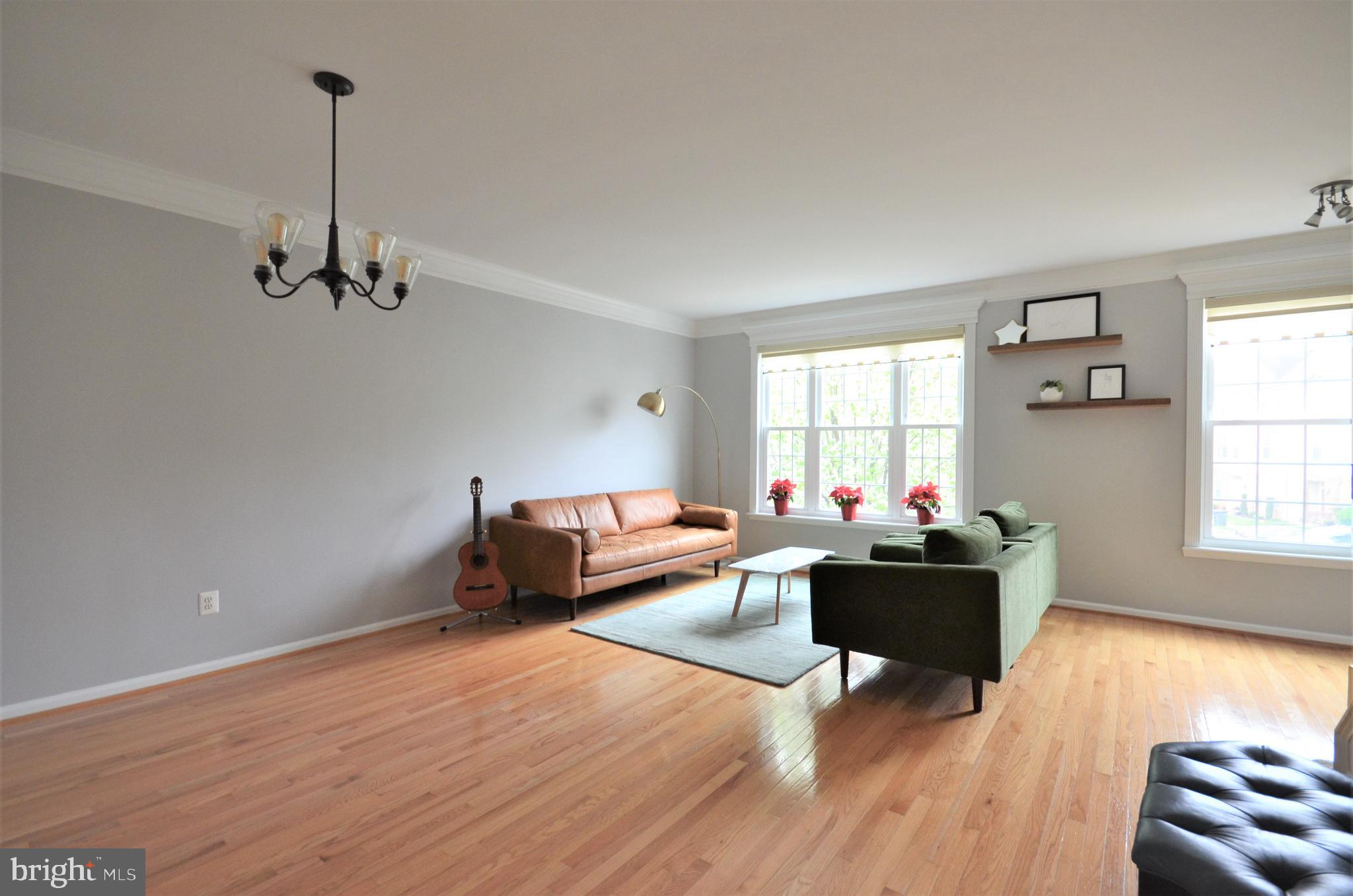 7721 Sullivan Circle Alexandria, VA 22315 - Photo 5 of 44