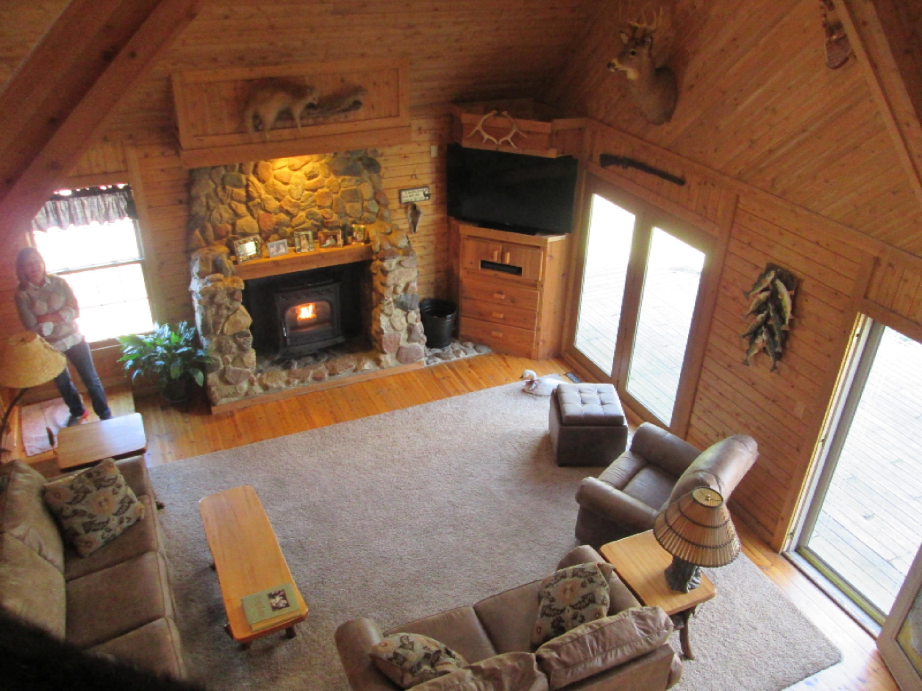 1224 Agard Road Muskegon, MI 49445 - Photo 14 of 27 Living Room (2)
