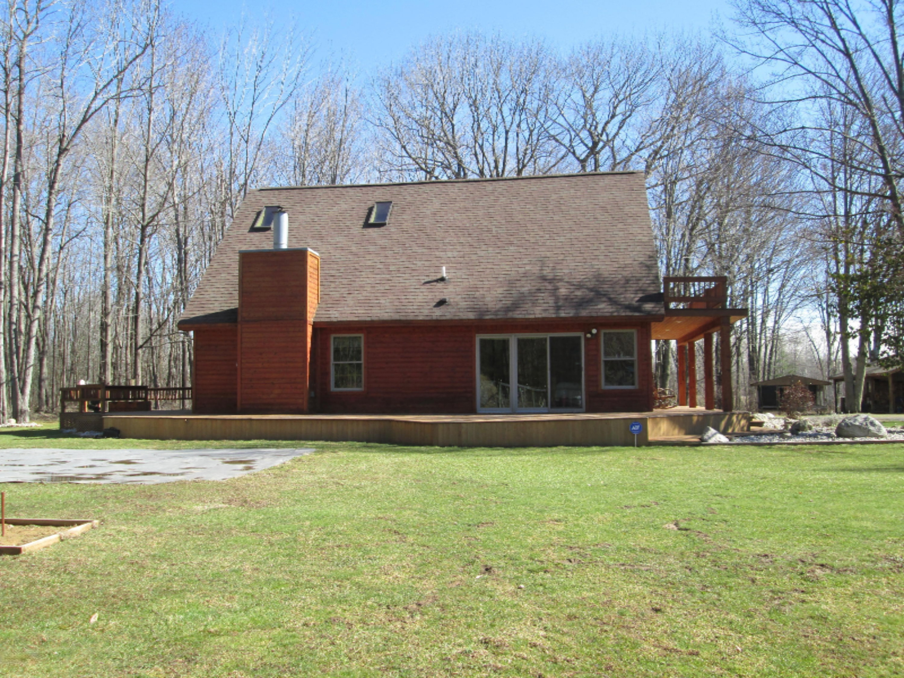 1224 Agard Road Muskegon, MI 49445 - Photo 3 of 27 West side of house