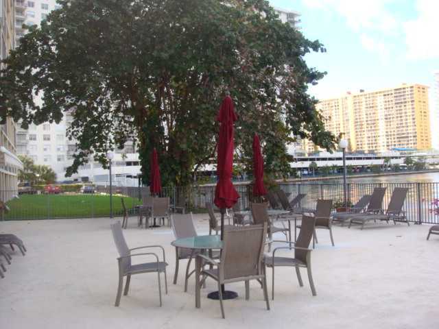 17600 North Bay Road, Unit 606 Sunny Isles Beach, FL 33160 - Photo 9 of 10 Additional Photo