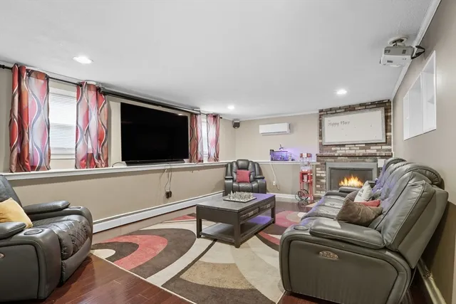 $699,000 | 8 Ryan Place, Swampscott, MA 01907