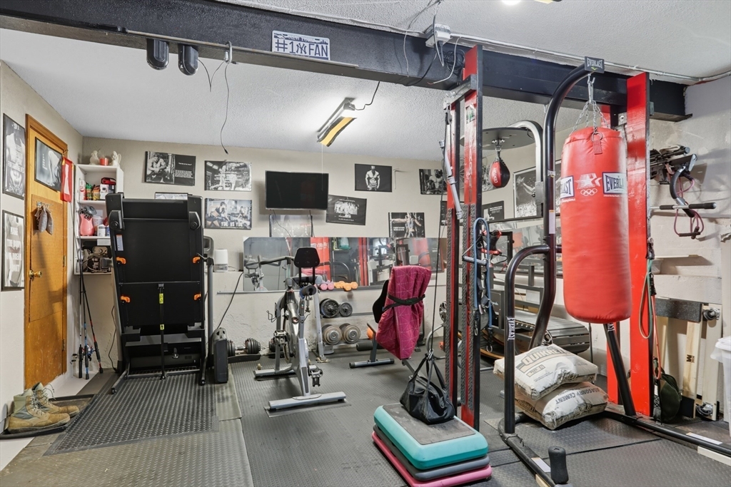 8 Ryan Place Swampscott, MA 01907 - Photo 28 of 39