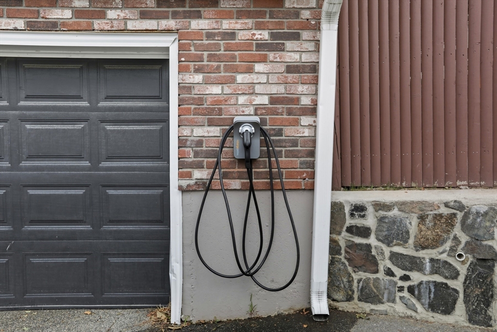 8 Ryan Place Swampscott, MA 01907 - Photo 31 of 39