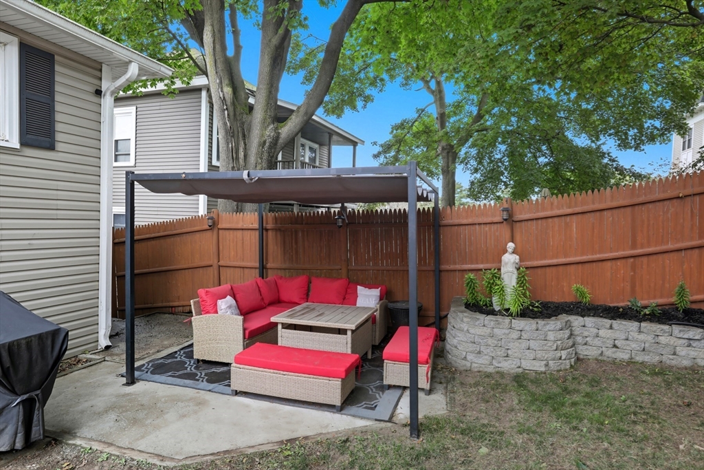 8 Ryan Place Swampscott, MA 01907 - Photo 37 of 39