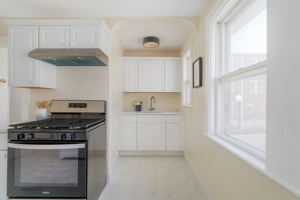 35 Sylvia Road Medford, MA 02155 - Photo 8 of 27 Gallery Image 8