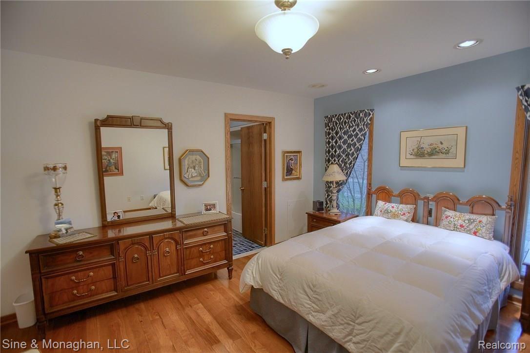66 Belle Meade Road Grosse Pointe, MI 48236 - Photo 24 of 43 2nd_Bedroom.jpg