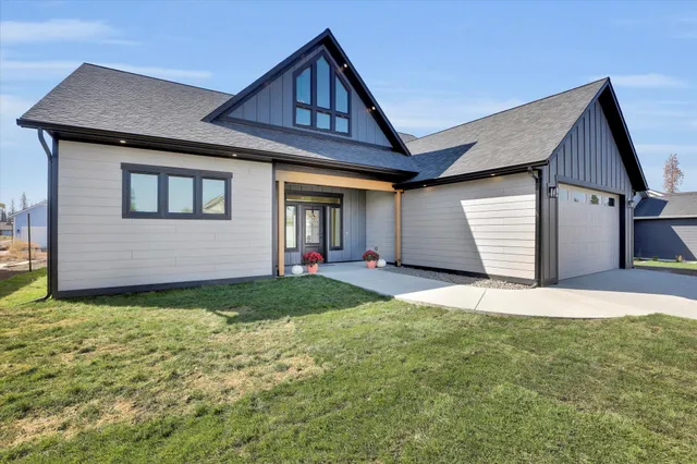 $665,000 | 520 South Stanley Street, Medical Lake, WA 99022