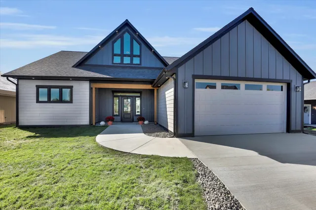 $665,000 | 520 South Stanley Street, Medical Lake, WA 99022