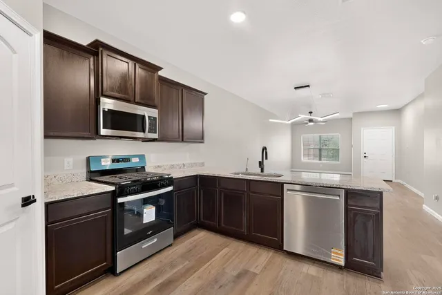 $307,900 | 15022 Harbor Landing, Von Ormy, TX 78073