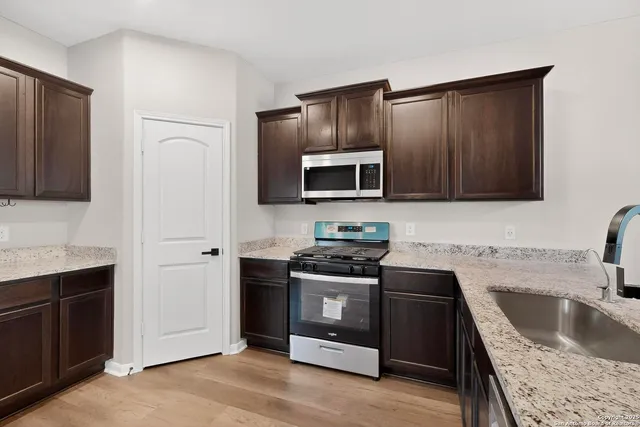 $307,900 | 15022 Harbor Landing, Von Ormy, TX 78073