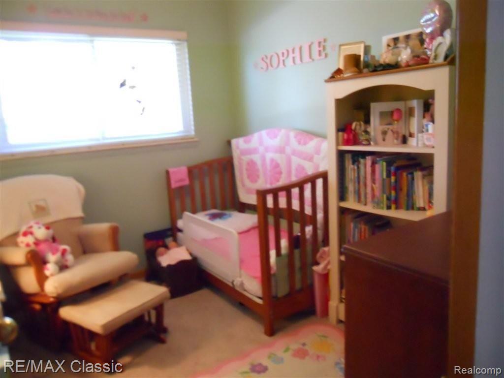 32710 Ridgefield Avenue Warren, MI 48088 - Photo 12 of 19 Third Bedroom.