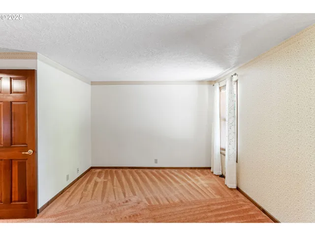 $799,000 | 15195 Silver Lake Drive Northeast, Silverton, OR 97381