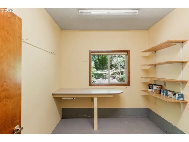 $799,000 | 15195 Silver Lake Drive Northeast, Silverton, OR 97381