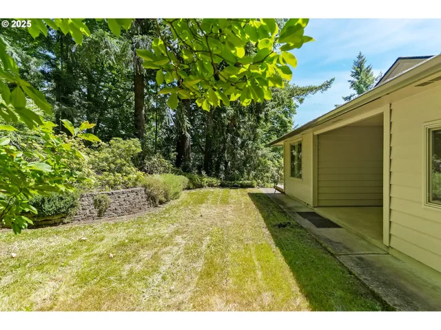 $799,000 | 15195 Silver Lake Drive Northeast, Silverton, OR 97381