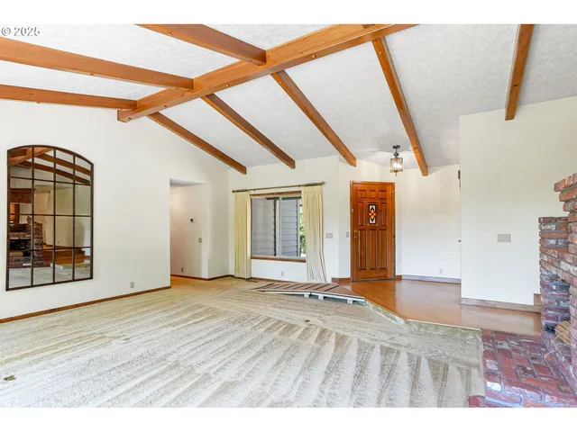 $799,000 | 15195 Silver Lake Drive Northeast, Silverton, OR 97381