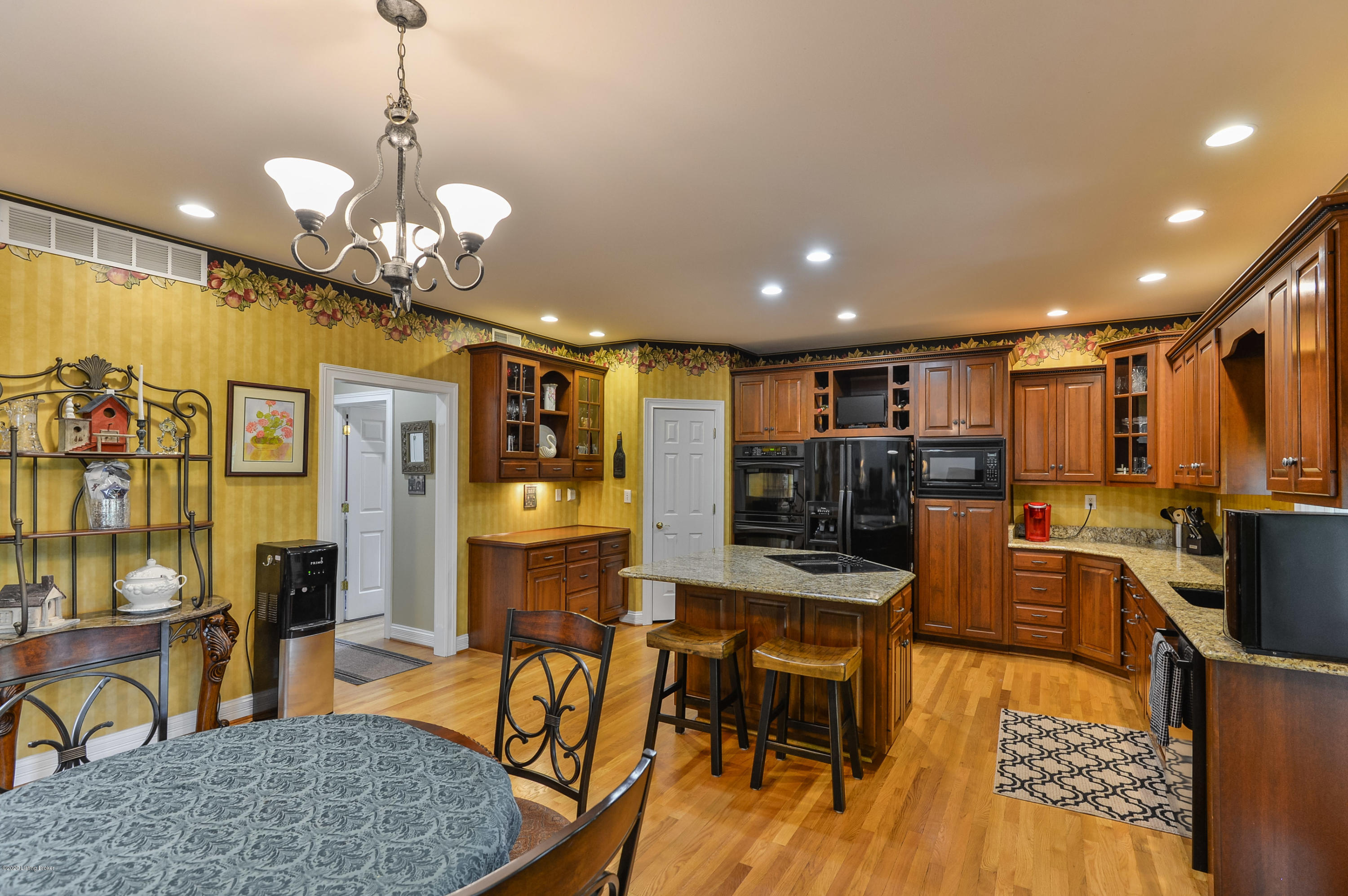 12708 Ridgemoor Drive Prospect, KY 40059 - Photo 14 of 48 024 - 20200617 2805