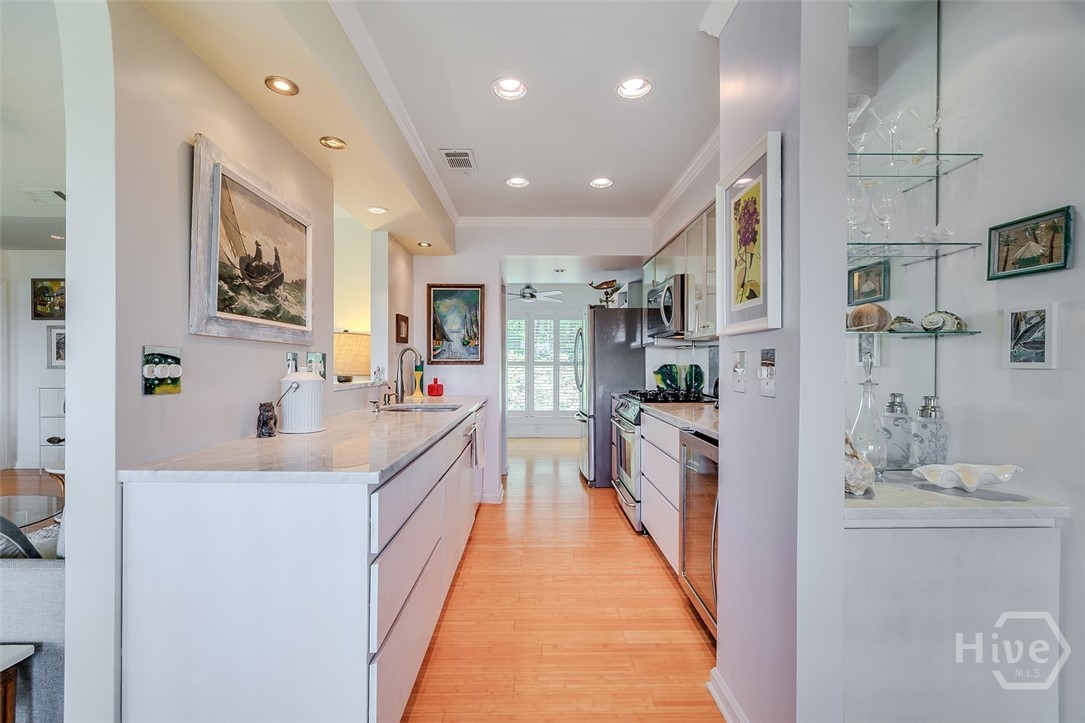 211 Runaway Point Road Savannah, GA 31404 - Photo 14 of 56 Yes, that is a little bar area, or you can store y