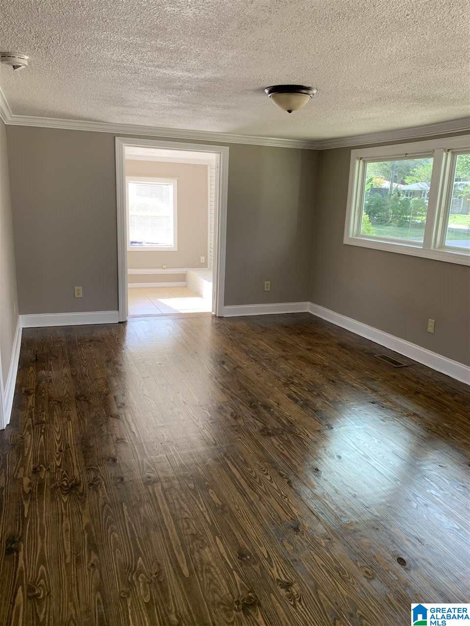 931 2nd Avenue Southwest Alabaster, AL 35007 - Photo 4 of 11