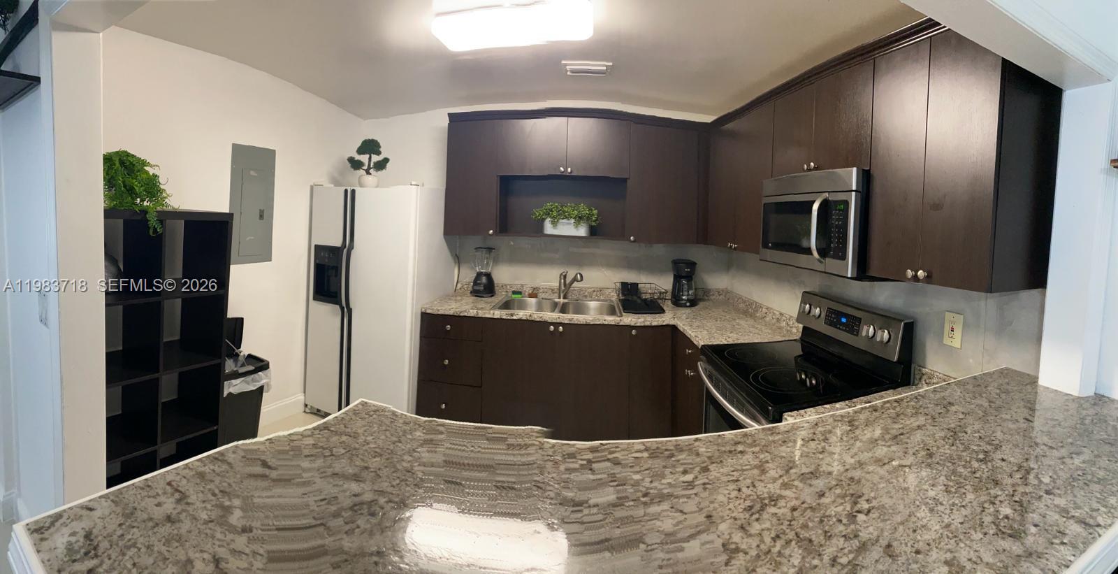 3670 Southwest 12th Street Miami, FL 33135 - Photo 5 of 6