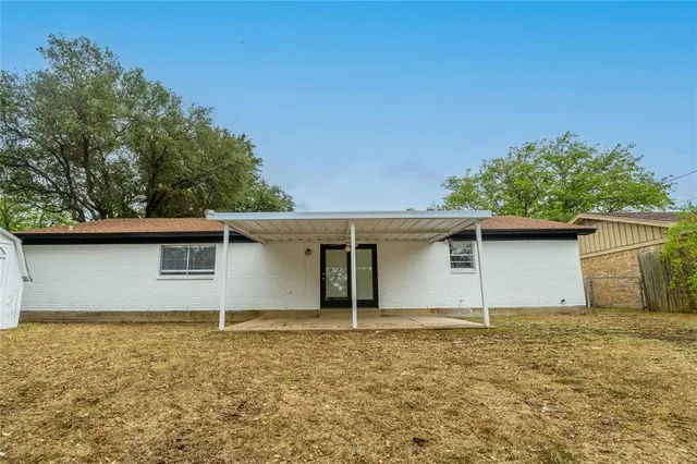 $2,000 | 8144 Tumbleweed Trail, White Settlement, TX 76108