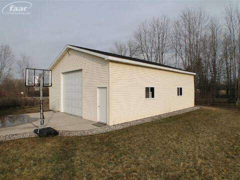 7282 West Ray Road Swartz Creek, MI 48473 - Photo 10 of 12 20243458-9.JPG