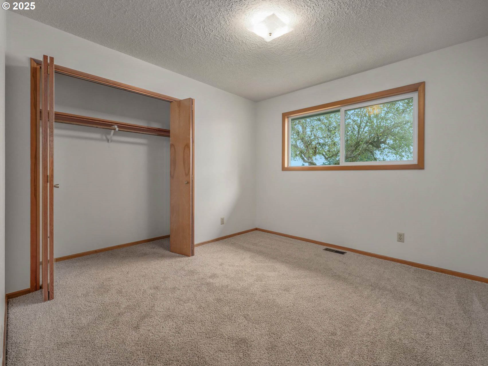 1540 Southeast Morgan Road Hillsboro, OR 97123 - Photo 27 of 48 Bedroom