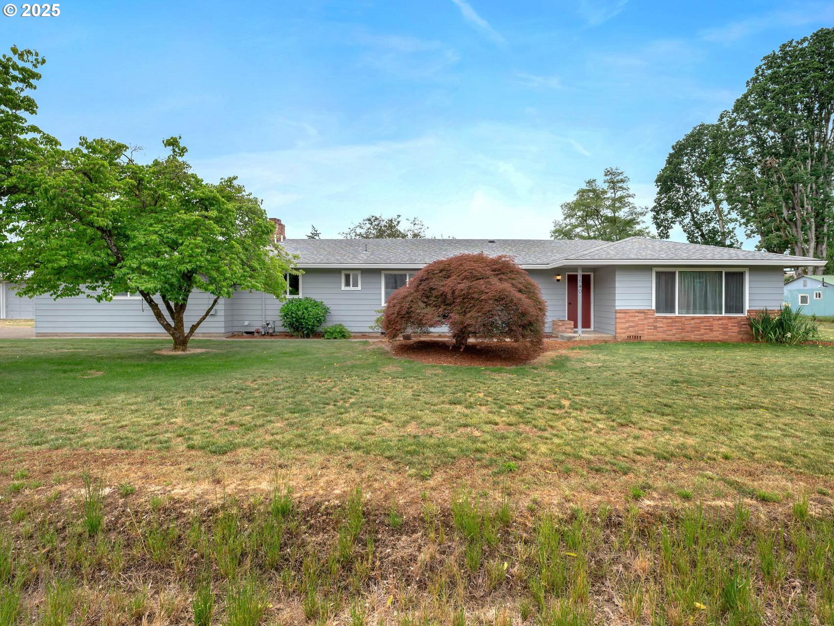 1540 Southeast Morgan Road Hillsboro, OR 97123 - Photo 3 of 48