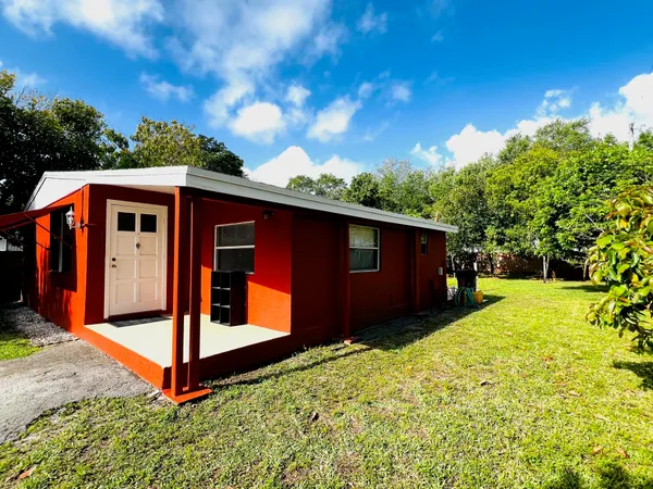 $2,000 | 14791 Whatley Road, Delray Beach, FL 33445
