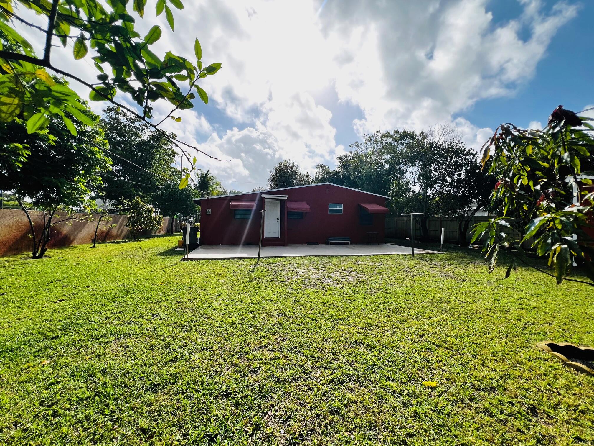 14791 Whatley Road Delray Beach, FL 33445 - Photo 7 of 19 IMG_3956