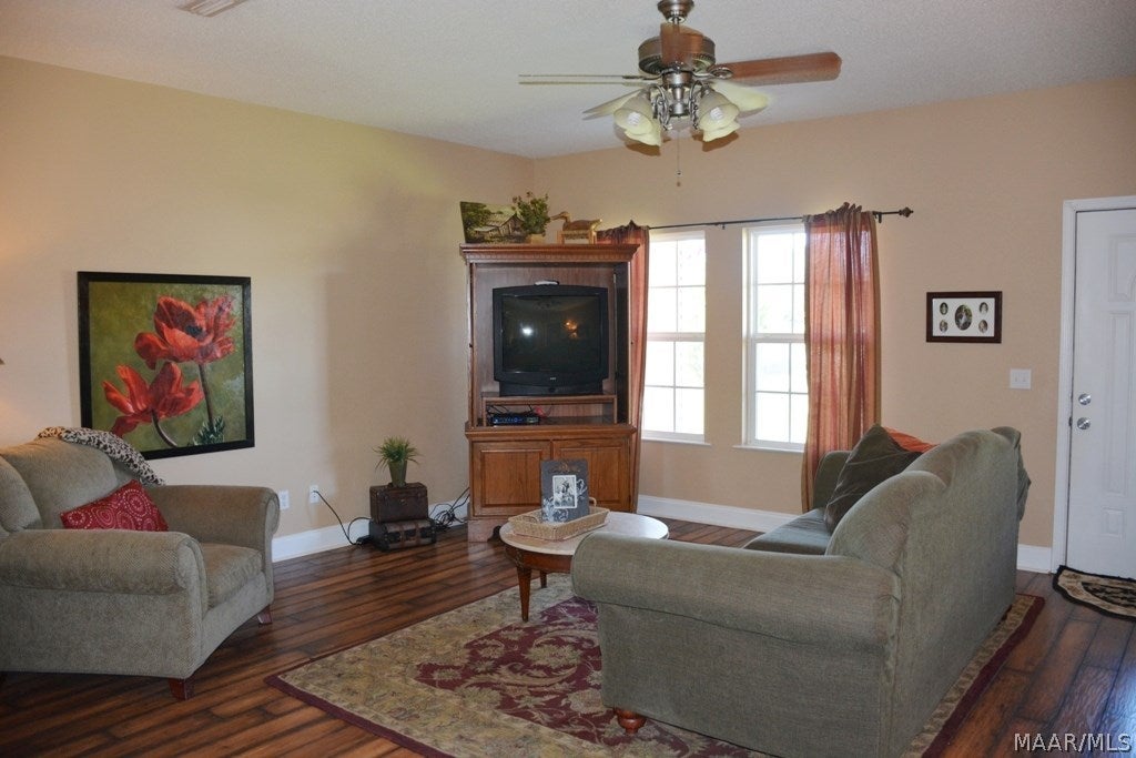 555 Jones Road Newton, AL 36352 - Photo 2 of 36 Gallery Image 2