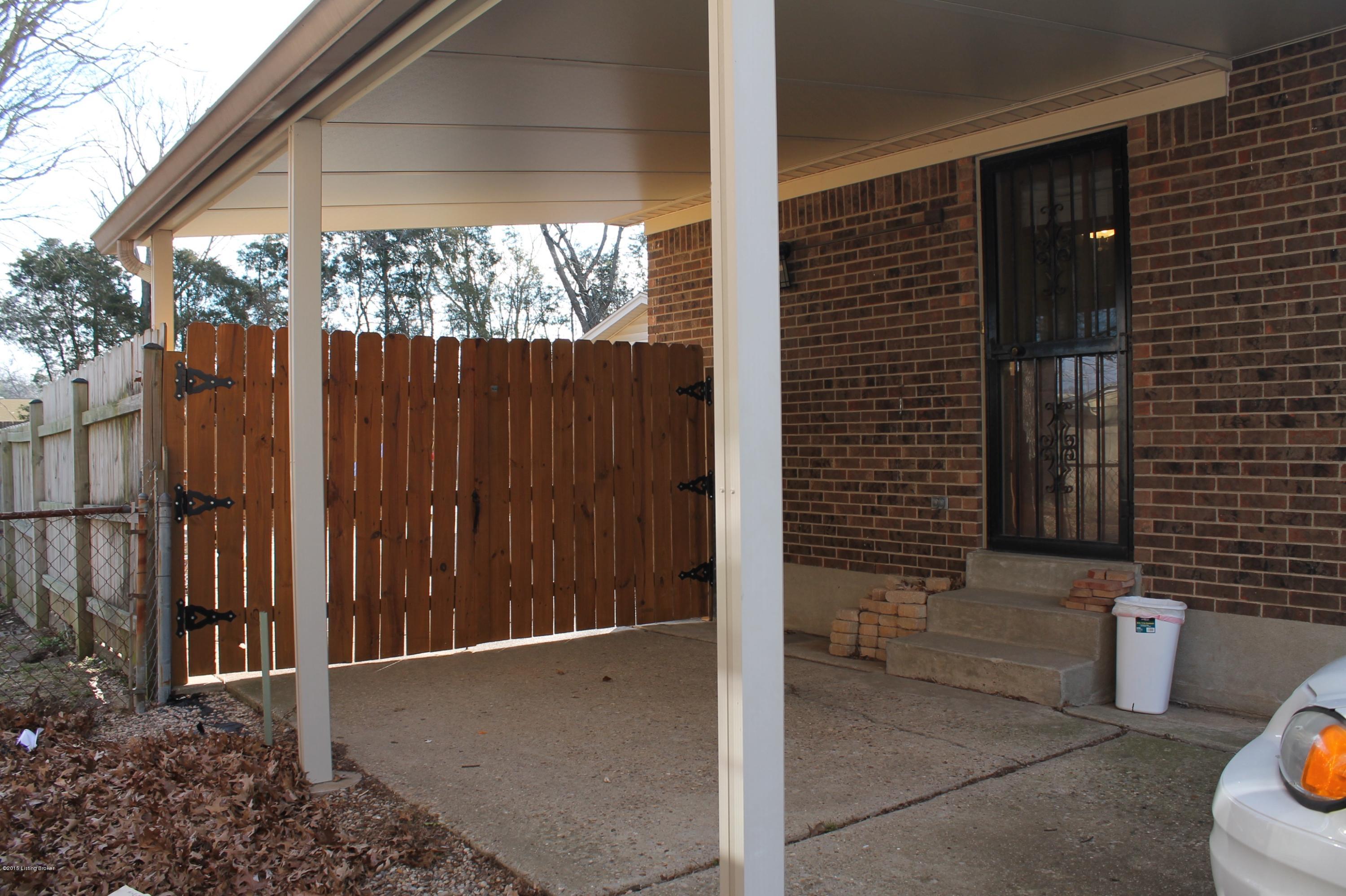 7805 Laurel Ridge Road Louisville, KY 40219 - Photo 10 of 77 Carport on side of home