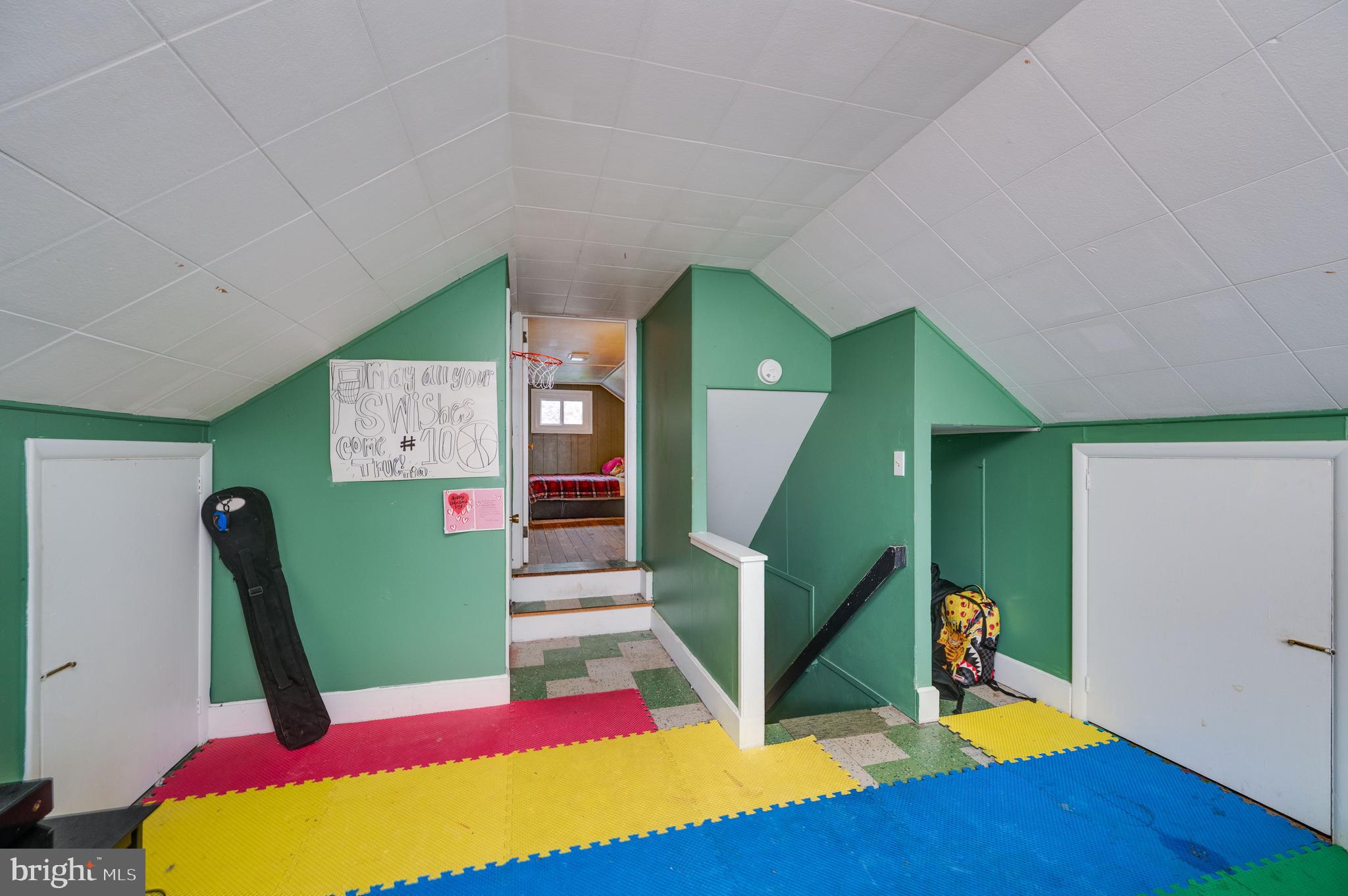 511 Grill Avenue Reading, PA 19607 - Photo 23 of 32