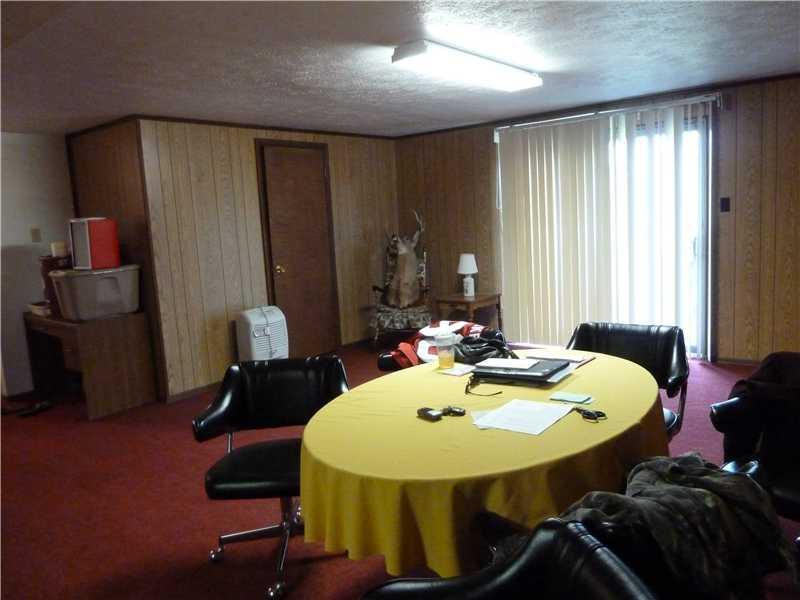 1610 N Road McDonald, PA 15057 - Photo 11 of 16 Den/Family/Great Room.