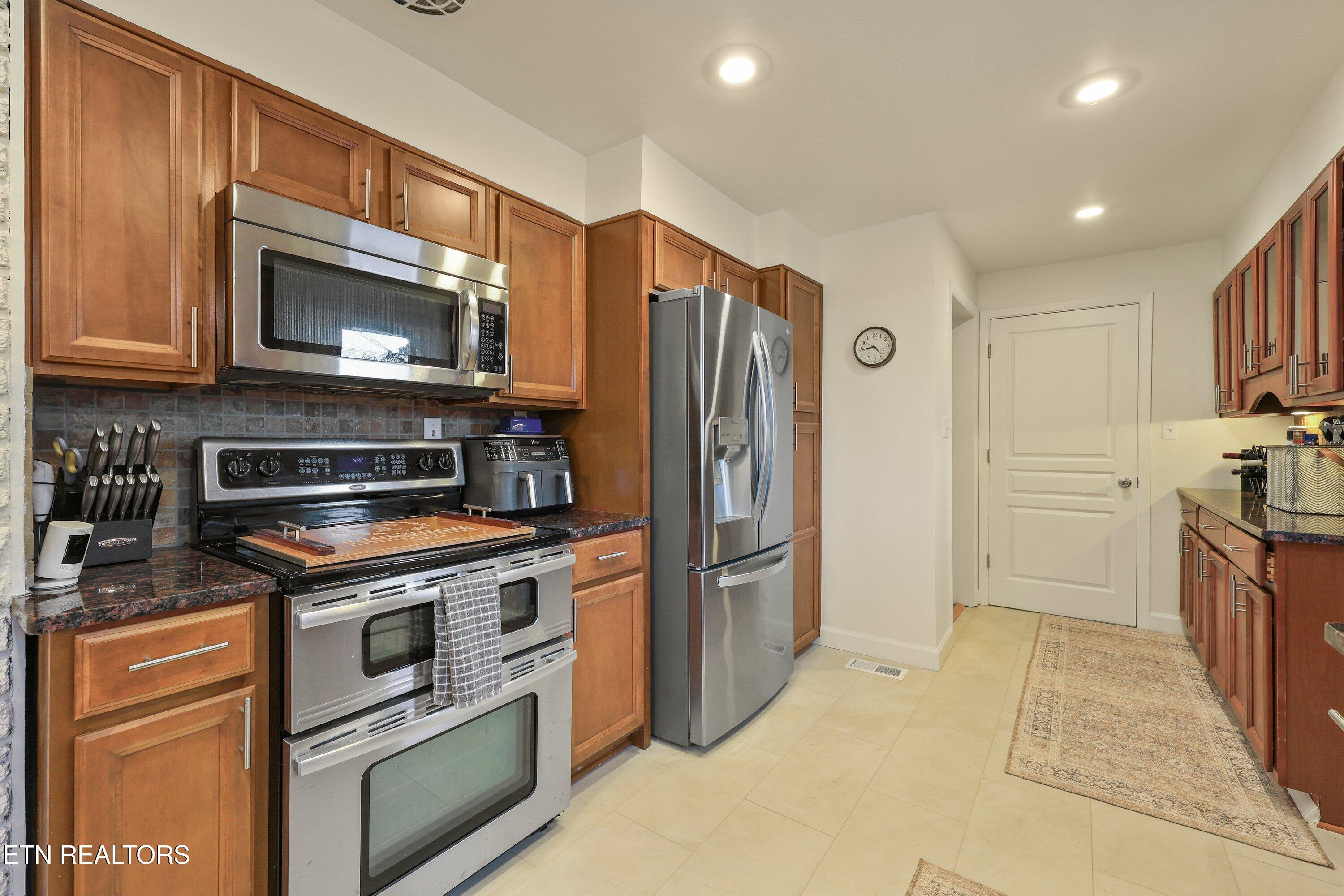 4912 Spring Creek Road Knoxville, TN 37920 - Photo 15 of 40 4912 Spring Creek11