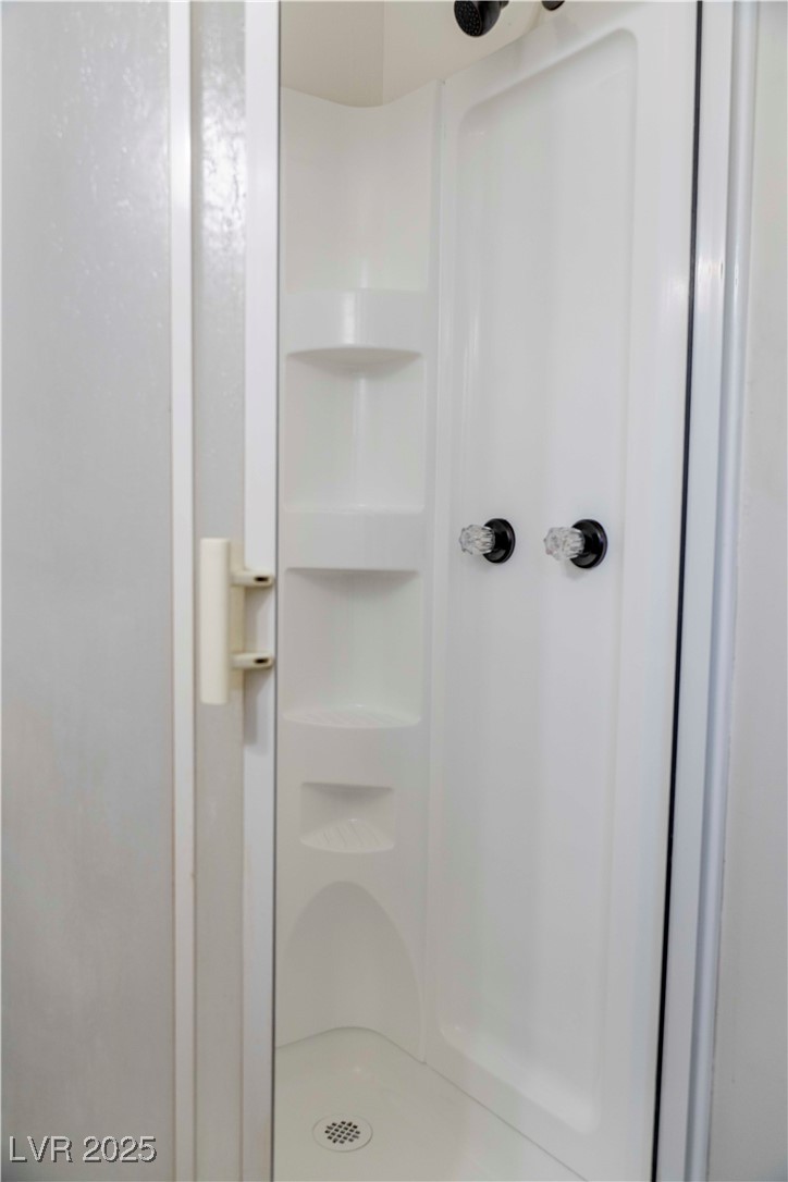 238 Kansas Avenue Henderson, NV 89015 - Photo 32 of 61 Full bath with a stall shower