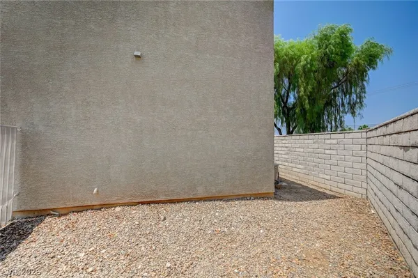 $1,975 | 1144 Black Cherry Street, Las Vegas, NV 89142