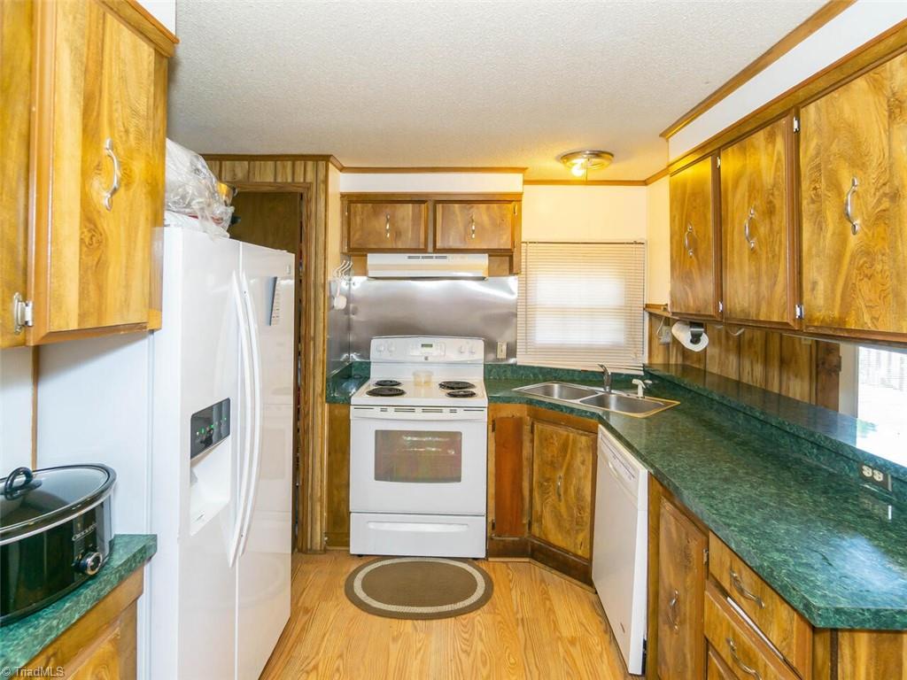 8561 Hudson James Road Summerfield, NC 27358 - Photo 15 of 26 Gallery Image 15