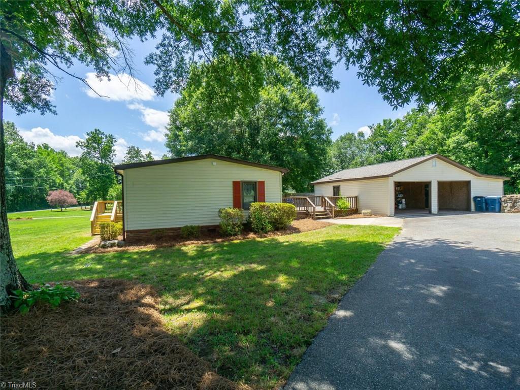 8561 Hudson James Road Summerfield, NC 27358 - Photo 3 of 26 Gallery Image 3