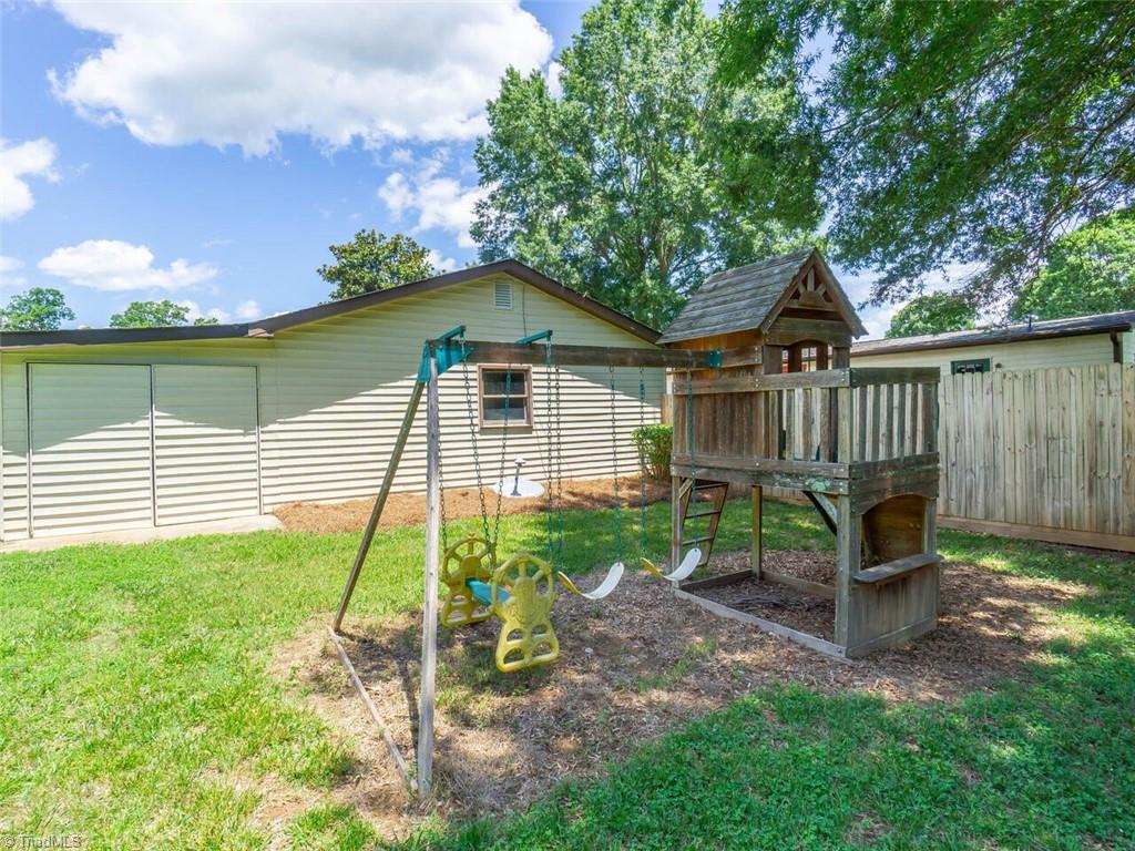 8561 Hudson James Road Summerfield, NC 27358 - Photo 24 of 26 Gallery Image 24