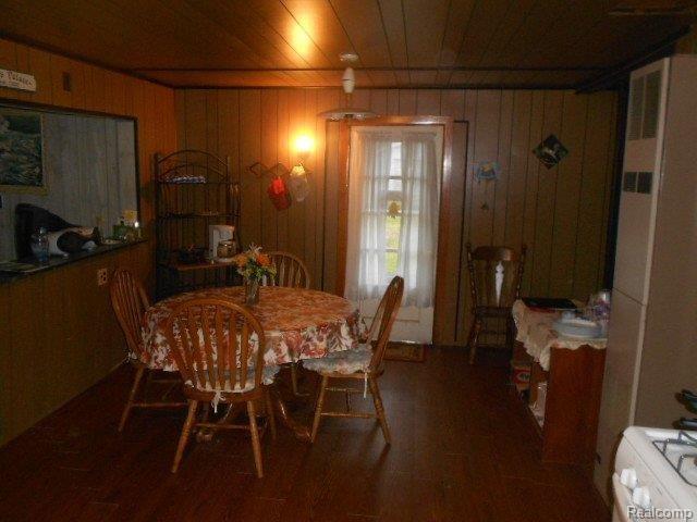 7380 Woodland Road Lexington, MI 48450 - Photo 8 of 8 Dining