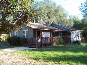 8231 Swan Lake Road Melrose, FL 32666 - Photo 1 of 1 Front of Home
