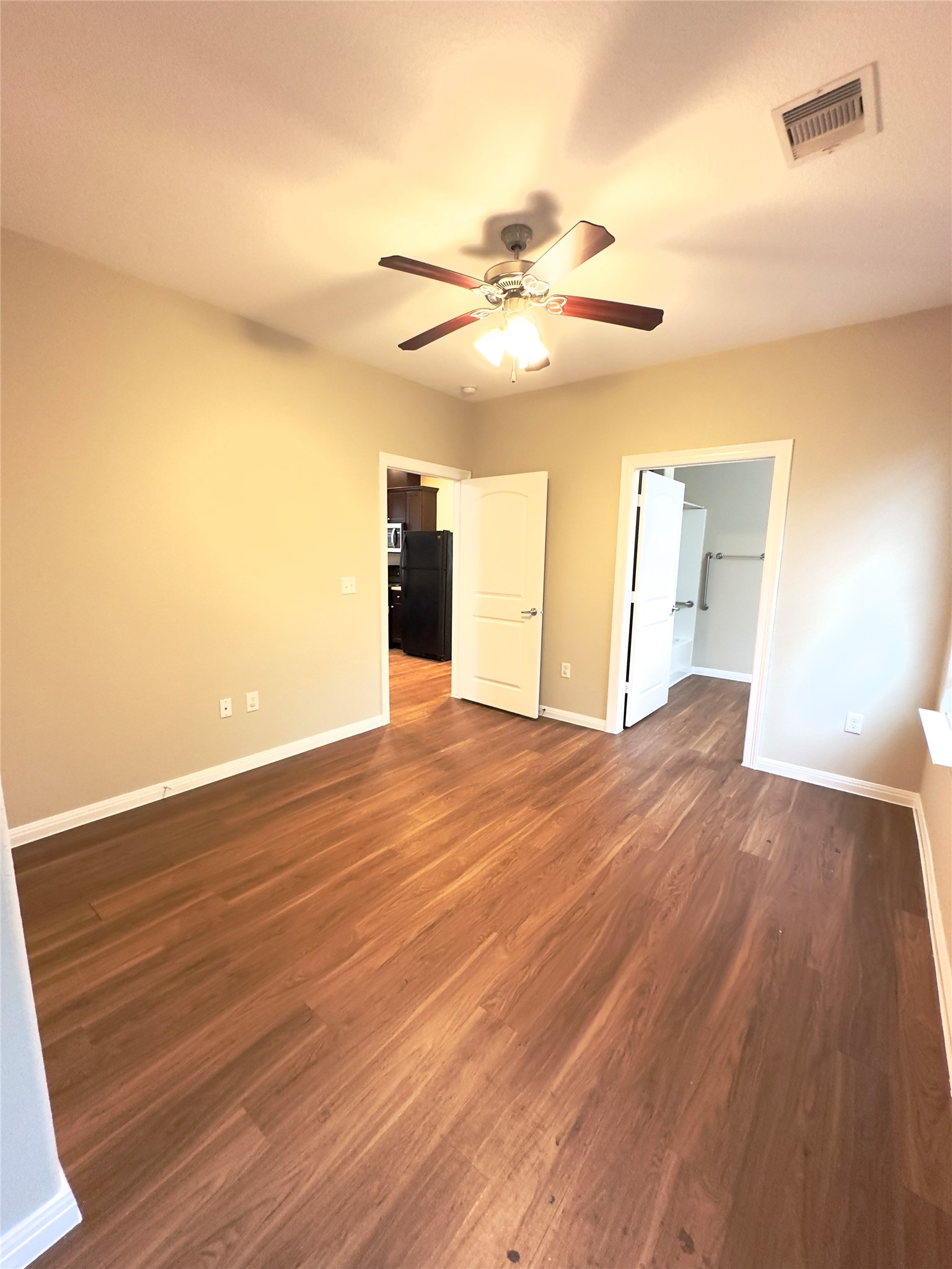 2375 Ranier Beaumont, TX 77701 - Photo 7 of 13