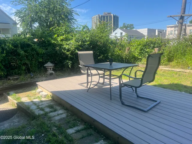 $1,600 | 479 West Street, Albany, NY 12206