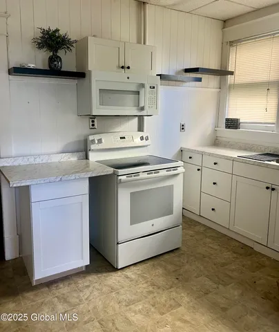 $1,550 | 479 West Street, Albany, NY 12206