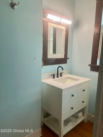 $1,600 | 479 West Street, Albany, NY 12206